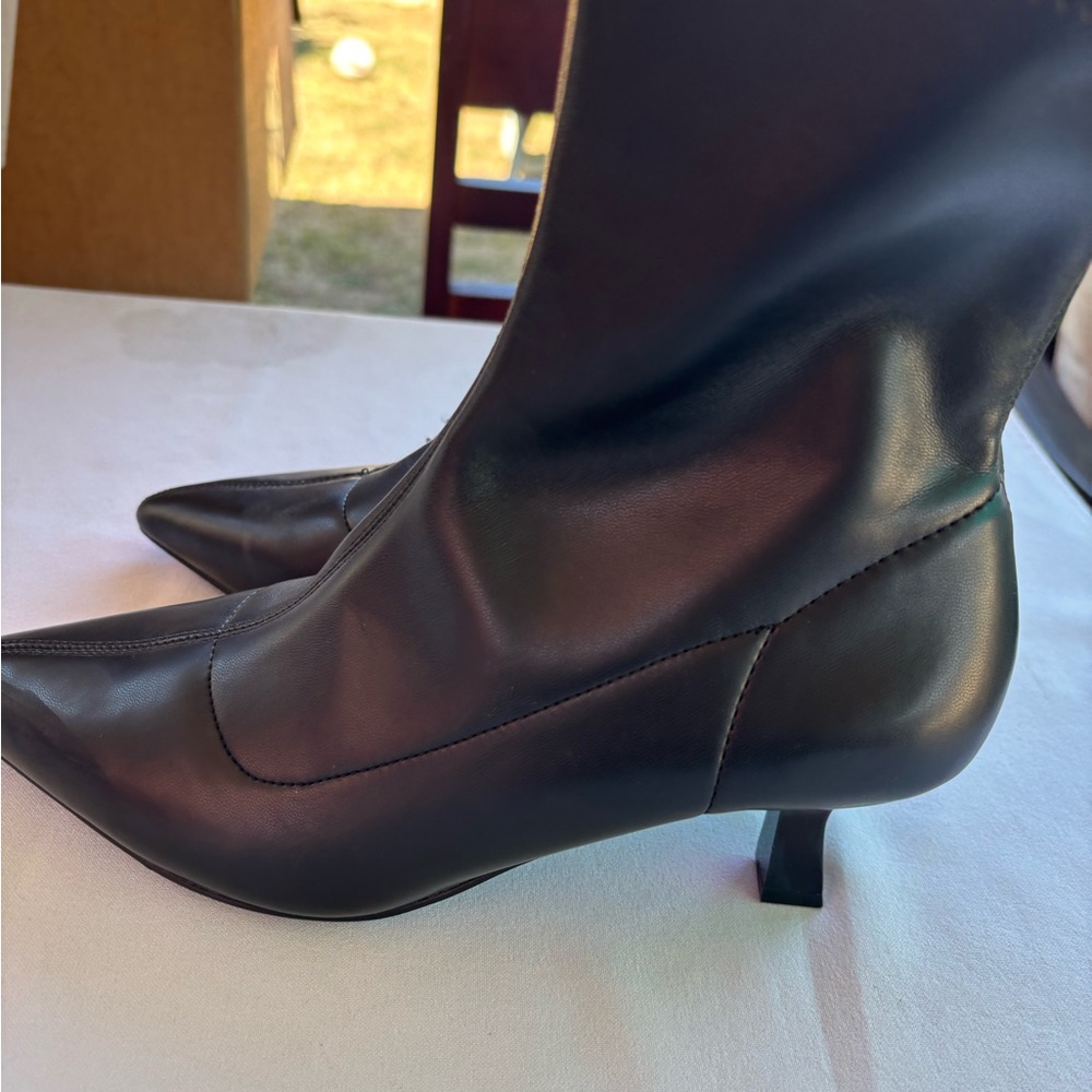 Black Ankle Boots abound brand 1 inch kitty heel with full side zipper